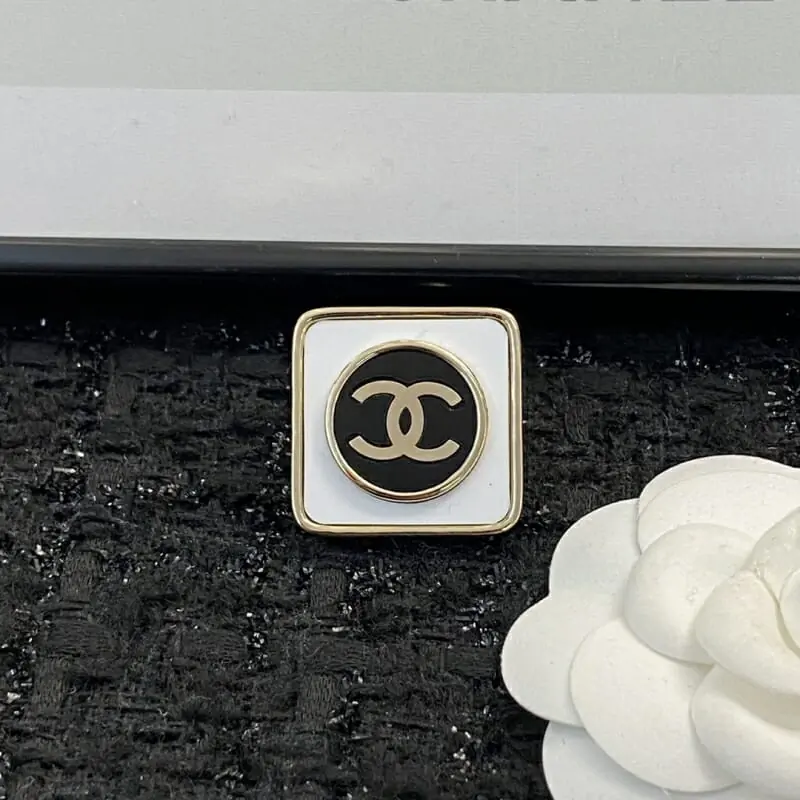 chanel brooches pour femme s_12341ba